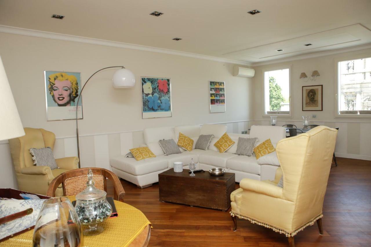 Penthouse In The City Centre Равена Екстериор снимка