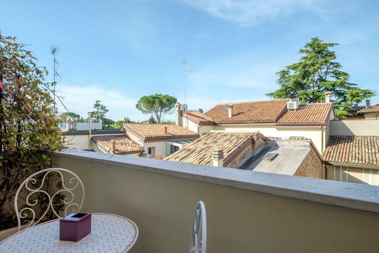 Penthouse In The City Centre Равена Екстериор снимка