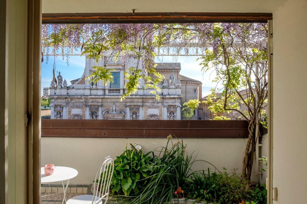Penthouse In The City Centre Равена Екстериор снимка